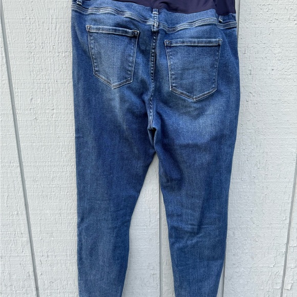 PinkBlush maternity jeans - Picture 5 of 5